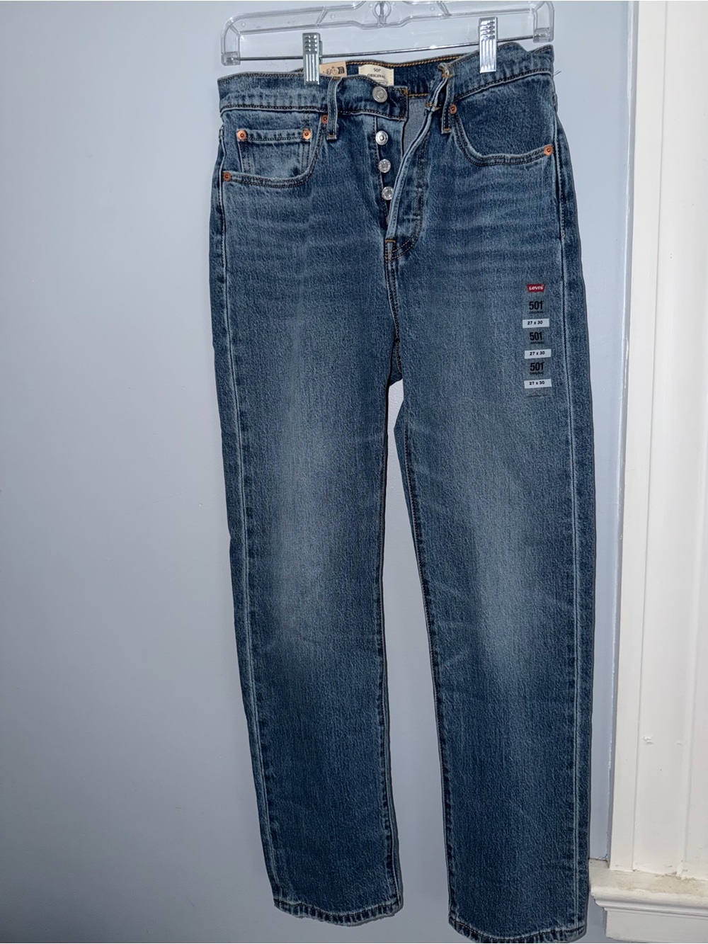 Levi’s 501 Original Women’s Jeans 27x30 Button Fly Medium Wash NWT - Picture 2 of 4